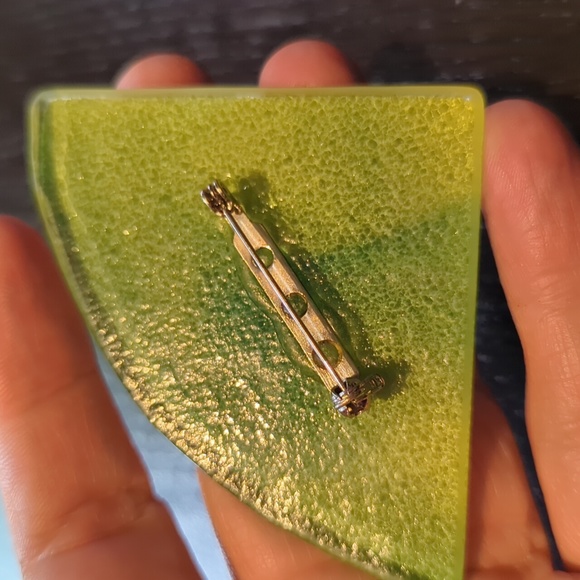 Glass art brooch pin, very eye catching for jacket / blazer lapel. NEW Jewellery - Picture 5 of 11